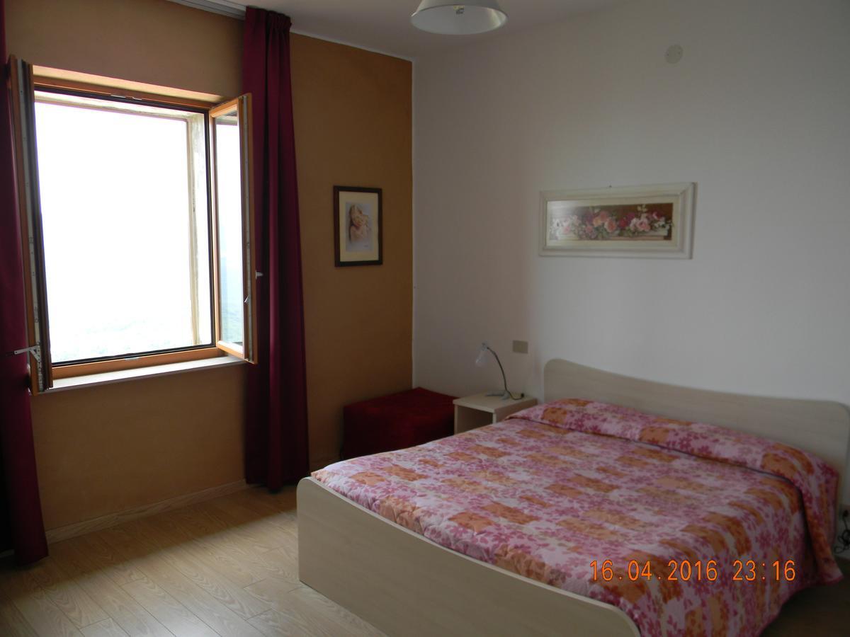 Albergo Ristorante Ragno D'Oro Piancastagnaio Exteriör bild